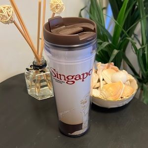 Starbucks Global Icon Series Insulated Travel Tumbler / Mug 12 oz - Singapore